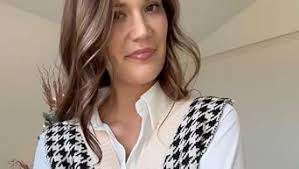 Democracy Women's Ab Solution Straight Leg Jean, Lavender, 4 at Amazon  Women's Jeans store