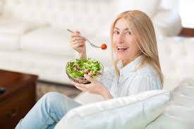 Ymea pancia piatta è un integratore alimentare a base di principi naturali che contribuiscono a ridurre i sintomi della menopausa. Dieta In Menopausa Cosa Mangiare Per Contrastare I Disturbi Insalute