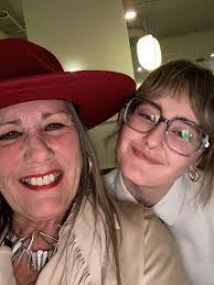 Judy Jett's Instagram, Twitter & Facebook