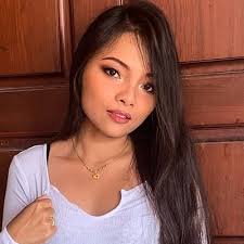 Nacida el 17 de junio de 1999) es una jugadora de tenis nacida en moscú, rusia, que desde junio de 2018 representa a kazajistán. Pitchaporn Kidchob Jason Balzer Husband Wiki Bio Age Dead Instagram Family Wikibioage