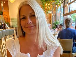 Fundraiser for Kelley Box by Barbara Boswell : Kelley's Breast Cancer  Recovery Fund