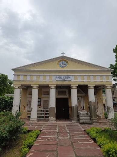 Did you know that Mughal Emperor Akbar commissioned one of the earliest churches in North India?