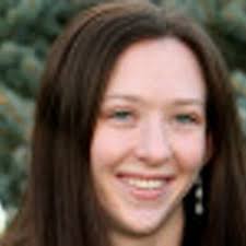 Andrea Fewkes's Instagram, Twitter & Facebook