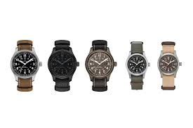 The new khaki field mechanical is a faithful recreation of its original 1960s forebear and is true to hamilton's military heritage. Die Neue Khaki Field Mechanical Eine Hommage An Hamiltons Militarisches Vermachtnis Swisswatches Magazine