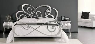 Scopri ricette, idee per la casa, consigli di stile e altre idee da provare. Letto In Ferro Vanity Maggioni International Produzione Letti In Ferro B Letto Ferro Battuto Camera Da Letto Ferro Battuto Arredamento Camera Da Letto Rosa