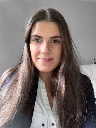 Elise Crawford's Instagram, Twitter & Facebook