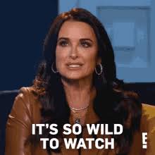 Watch It For The Plot Gifs Tenor