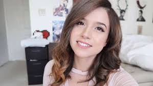 :) i play a variety of games, chat & eat a ton of food on stream p: Pokimane Kein Single Mehr Jetzt Raumt Die Streamerin Mit Geruchten Auf Streaming