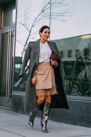 Best Street Style From New York Fashion Week Fall 2020 Fashion Week Street Style Cool Street Fashion Fashion