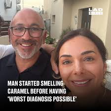 A museum in Japan spends most of its day refusing entry to these 2 cats 😂🐱