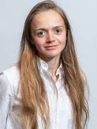 Charlotte Shields's Instagram, Twitter & Facebook