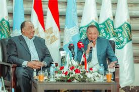 أحمد موسى ينفعل على الهواء: Ø§Ù„Ø®Ø·ÙŠØ¨ Ø£Ù†ØªØ¸Ø± Ø²ÙŠØ§Ø±Ø© Ø±Ø¦ÙŠØ³ Ø§Ù„Ø§ØªØ­Ø§Ø¯ Ø§Ù„Ø³ÙƒÙ†Ø¯Ø±ÙŠ Ù„Ù€ Ø§Ù„Ø£Ù‡Ù„ÙŠ ÙˆÙŠØªØ¨Ø§Ø¯Ù„ Ø§Ù„Ù‡Ø¯Ø§ÙŠØ§ Ø§Ù„ØªØ°ÙƒØ§Ø±ÙŠØ© Ù…Ø¹ Ù…ØµÙŠÙ„Ø­ÙŠ Ø¨Ø·ÙˆÙ„Ø§Øª