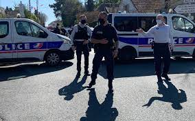 Attaque au couteau à rambouillet : H Cfn 1y93qb3m