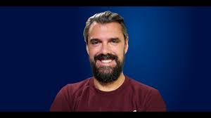 In 1967, there was an attempt to make an animated film based on asterix and the golden sickle, which wasn't completed. Monday S Hearings Tf1 Leader Of The Evening With Asterix And Obelix Contre Cesar Europe 1 World Today News