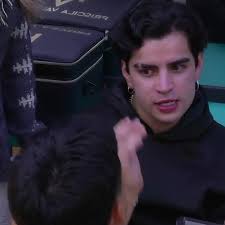 Mara Patricia Castañeda added a...