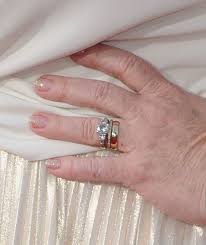 Melissa Mccarthy She Never Ever Wears Her Rings In Public So This Is Amazing Engagement Rings Celebrity Engagement Rings Engagement Celebration