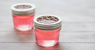 Evinizde, mutfağınızda her an elinizin altında doğal oda kokusu yapmak için kullanabileceğiniz malzemeler: Jel Oda Kokusu Nasil Yapilir