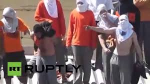Motín en una cárcel de jujuy: Fuerte Video Presos Amotinados Decapitan Rehenes En Una Carcel En Brasil Rt