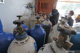Pemeriksaan saturasi oksigen penting untuk mengetahui kondisi seseorang apakah sedang kekurangan oksigen atau tidak. Anggota Dpr Ingin Pertamina Bantu Pasok Oksigen Antara News