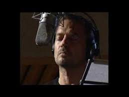 Per Franco Simone E Tutti I Miei Amici Ecco Il Testo Rimani Sempre Nei Pensieri Miei E Nei Miei Sogni Mille Volte Ti Bacio Sai Ti Ved Youtube Musica Cantanti