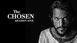 Iris Putnam's Instagram, Twitter & Facebook