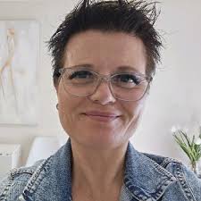 So proud of my beautiful daughter Lia.