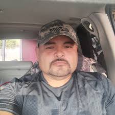 Rebuilding Cabin by Rattlesnake Bay for Family Getaway and Fishing