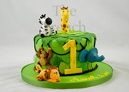 The French Cake Company Et Ses Gateaux Et Pieces Montees Pour Anniversaires Et Fetes En Belgique Gateau Jungle Gateau Anniversaire Gateau Anniversaire Enfant