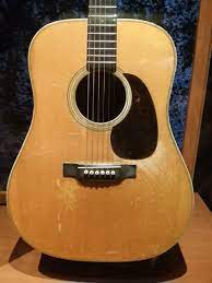 Hank Williams Martin D 28 Guitar On Display At The Country Music Hall Of Fame Martin Guitar Vintage Martin Guitars Guitar