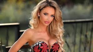 Her birthday, what she did before fame, her family life, fun trivia facts, popularity rankings, and more. Bianca Dragusanu Models Female People Background Wallpapers On Desktop Nexus Image 2551903