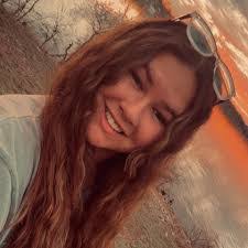 Brianna Mosqueda's Instagram, Twitter & Facebook