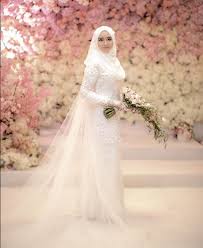I'm a cute honeybee.motto:ibadahku, hidupku, matiku hanya kerana allah ta'ala. Datuk Ziela Jalil Terima Menantu Sensasi Selebriti
