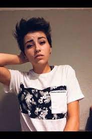 Be Androgynous Be Cool Girls Short Haircuts Hair Styles Short Hair Styles Pixie
