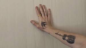 People reports that after the duo took in the clippers v.raptors game on monday night. His Hands Are Perfect On We Heart It