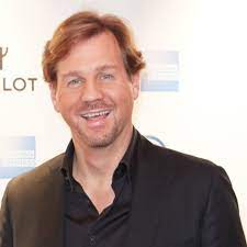 Bis 1973 lebt er mit drei geschwistern in den usa, . Thomas Heinze Starportrat News Bilder Gala De
