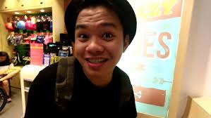 Outro Song ni Paolo Tomenes