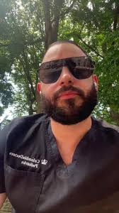 Carl Martz (@bearashell)