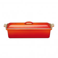 Le creuset has been a trusted favorite for generations. Le Creuset Cast Iron Baking Dish Rectangular With Lid 250243209
