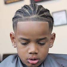 Voici 40 styles de coiffures de tresses différents pour homme et femme bieusur :) tresses plaquées ou nattes collées style de coiffure pour homme. Popularmenshairstyles Coiffure Homme Noir Cheveux Courts Coiffure Homme Afro Coupe Afro Homme Tresse