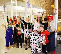 Buntes Treiben sorgt für Freude: Faschingsumzug im PBZ Korneuburg