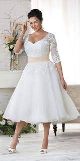 40 Elegant Plus Size Wedding Dresses That Make You Proud Of Your Curves Plus Size Wedding Dresses With Sleeves Colored Wedding Gowns Short Wedding Dress