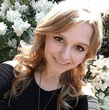 Michelle Casey's Instagram, Twitter & Facebook