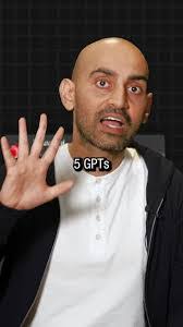 Lisa Hollenbach's Instagram, Twitter & Facebook