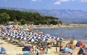 Von der verwaltungsmitte rijekas ist lopar 110km, von zagreb 190km entfernt. Ferienwohnungen Apartments Snjezana Lopar Insel Rab Kvarner Kroatien My Vacation Rent Com