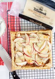 Comprehensive nutrition resource for arla cheddar cheese slices, medium. Savory Apple Tart With Caramelized Onions And Cheddar Elle Talk