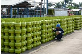 Breaking news mobil carry terbakar seusai isi bbm di spbu hadipolo kudus tribun jateng. Jelang Idul Adha Pertamina Sulawesi Tambah Pasokan Tabung Lpg