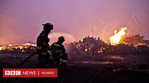 Bomberos de chile corresponde a la institución que agrupa a los cuerpos de bomberos del país, 1 formados íntegramente por voluntarios. Como Los Bomberos Voluntarios Y Adorados En Chile Estan Atacando Los Feroces Incendios Que Consternan Al Pais Bbc News Mundo