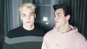 Omg If Any Of U Have Seen The Grayson Blonde Edits Before He Dyed His Hair They Look The Same Dolan Twins Dollan Twins Twins