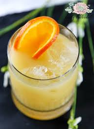 Coconut Amaretto Cocktail Coconut Cocktail Coconut Drink Recipe Amaretto Drink Recipe Coconut Amarett Amaretto Drinks Recipes Amaretto Drinks Boozy Drinks