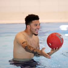 Jul 16, 2021 · meanwhile jadon sancho has passed his medical with the red devils and an announcement is expected shortly. Manchester United Closing In On Jadon Sancho Transfer Manchester Evening News